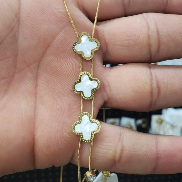 Necklaces for woman's new with tags - Picture 1 of 1